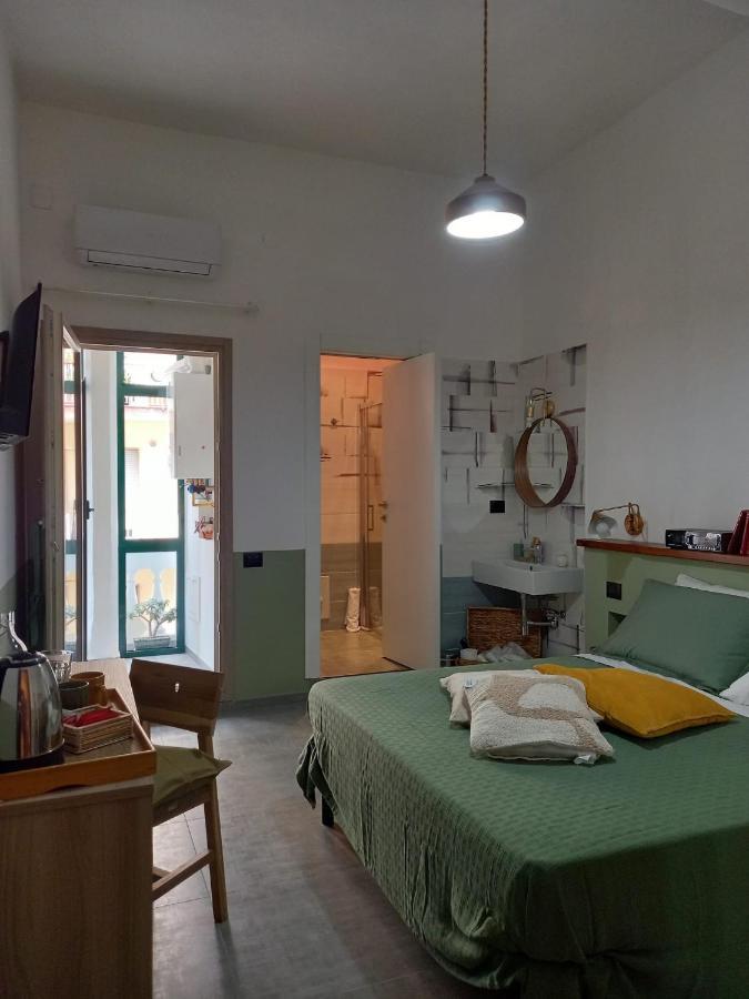 Maga Miro - Guest House Салерно Екстериор снимка